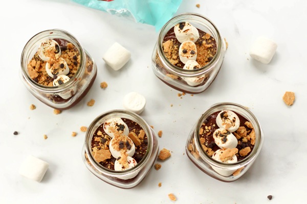 S’mores in a jar vegan S’mores in a jar with vegan chocolate mousse
