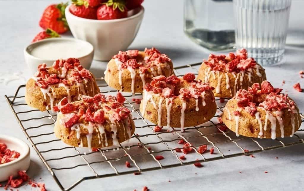 Strawberries and Cream Baked Donuts