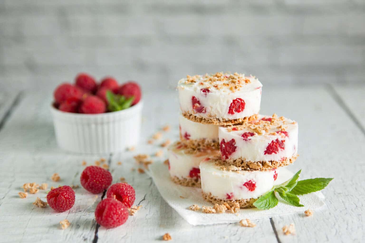 Frozen Raspberry Yogurt Granola Bites